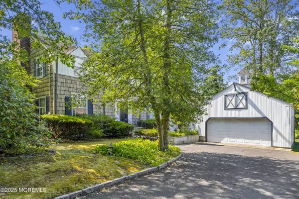 Brielle, NJ 08730,647 Valley Road