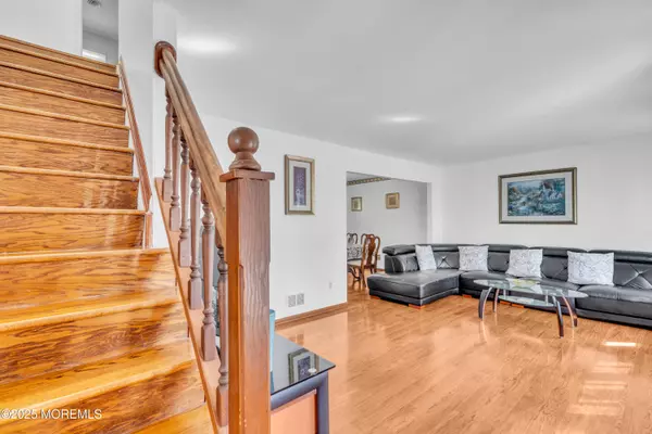 Toms River, NJ 08755,159 Clayton Avenue