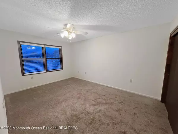 Wall, NJ 07719,2510 Belmar Boulevard #J- 18