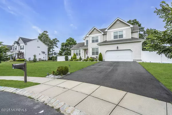 Jackson, NJ 08527,4 Noble Court
