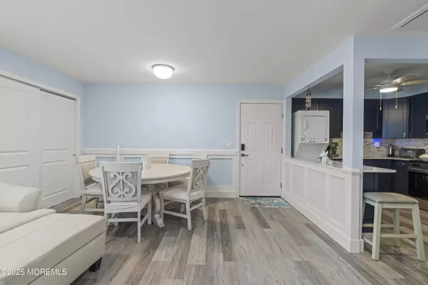 Sea Bright, NJ 07760,49 Osborne Place
