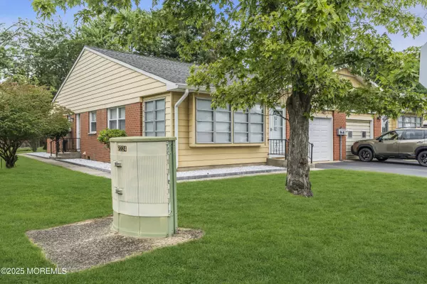 Manchester, NJ 08759,14 Yorktowne Parkway