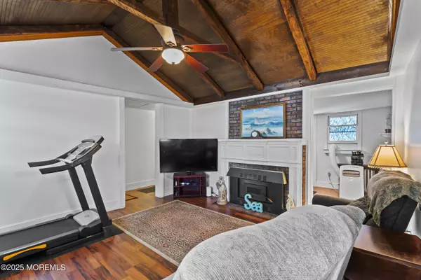 Beachwood, NJ 08722,553 Ship Avenue