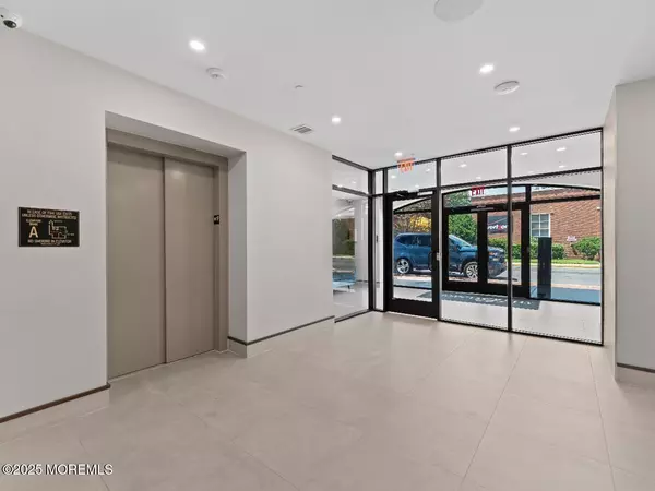 Long Branch, NJ 07740,27 3rd Avenue #211