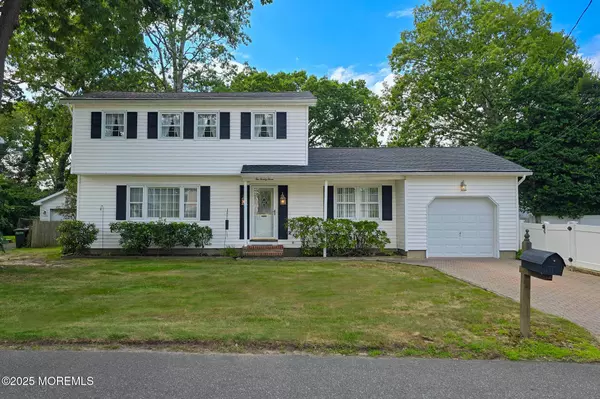 Point Pleasant, NJ 08742,223 Pinetree Place