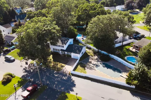 Point Pleasant, NJ 08742,223 Pinetree Place