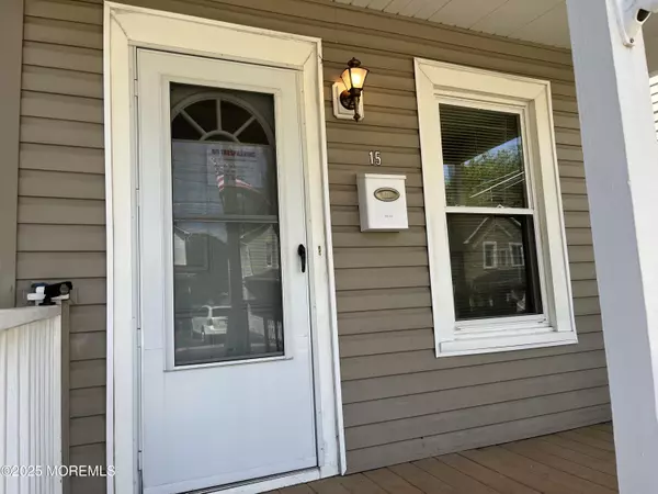 Red Bank, NJ 07701,15 St Marys Place