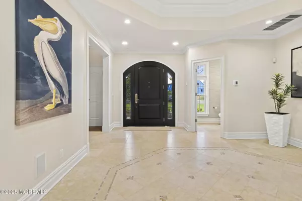 Rumson, NJ 07760,8 Black Point Horseshoe Street