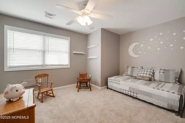 Howell, NJ 07731,501 Newtons Corner Road