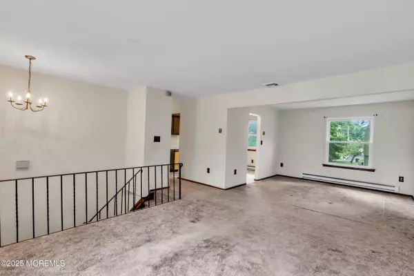 Wall, NJ 07719,3113 Harrison Street