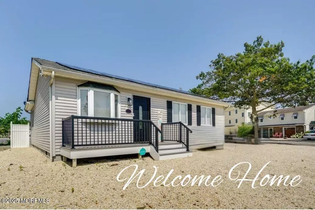Beach Haven West, NJ 08050,884 Mill Creek Road