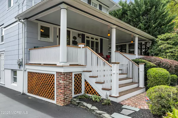 Red Bank, NJ 07701,137 E Bergen Place