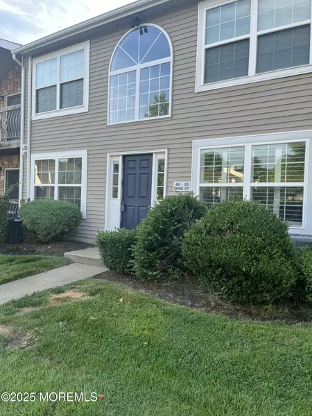 51 Diane Drive, Tinton Falls, NJ 07724