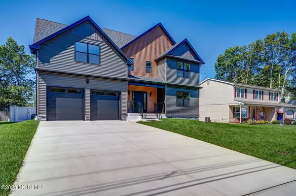 264 Schooner Road, Manahawkin, NJ 08050
