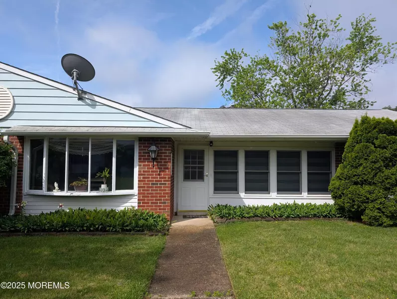 1235 Hamilton Court, Lakewood, NJ 08701