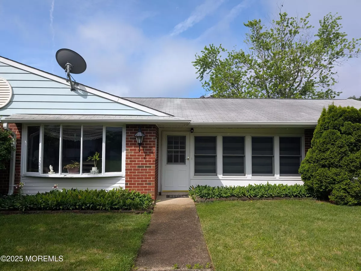 Lakewood, NJ 08701,1235 Hamilton Court