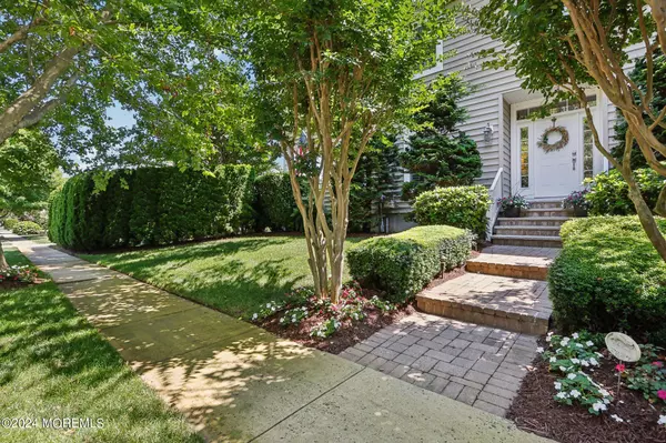 Spring Lake, NJ 07762,317 Worthington Avenue