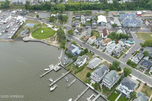 Highlands, NJ 07732,22 Shrewsbury Avenue