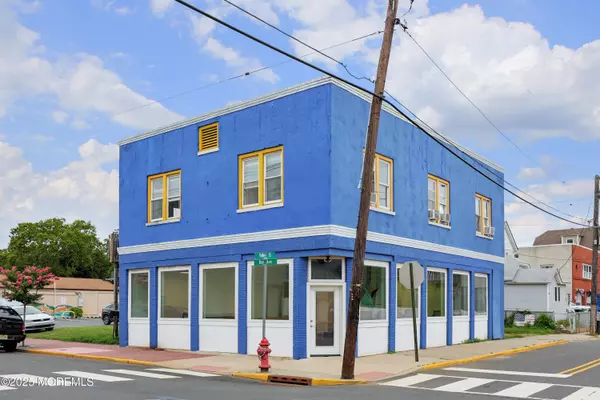 Highlands, NJ 07732,196 Bay Avenue