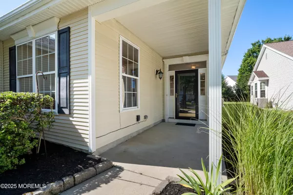 Barnegat, NJ 08005,15 Five Bridges Court