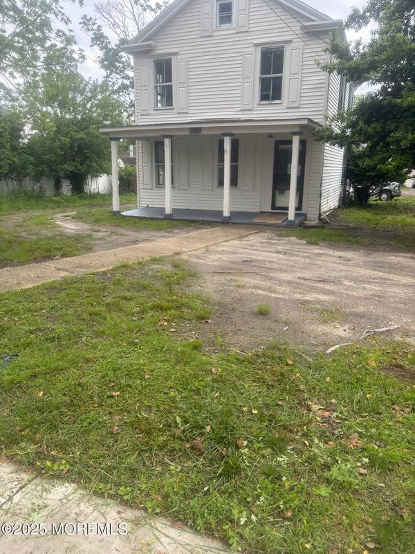 246 Roosevelt Avenue #Front House, Oakhurst, NJ 07755