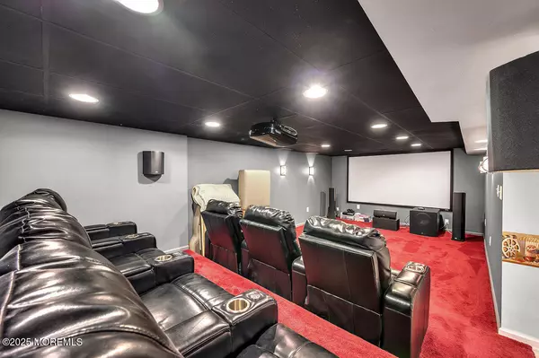 Cream Ridge, NJ 08514,4 Cranberry Court