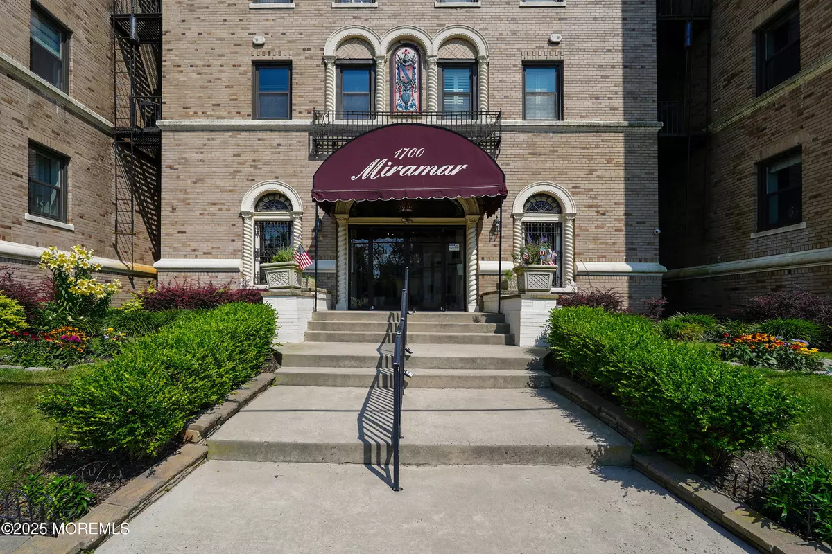 Asbury Park, NJ 07712,1700 Webb Street #5D