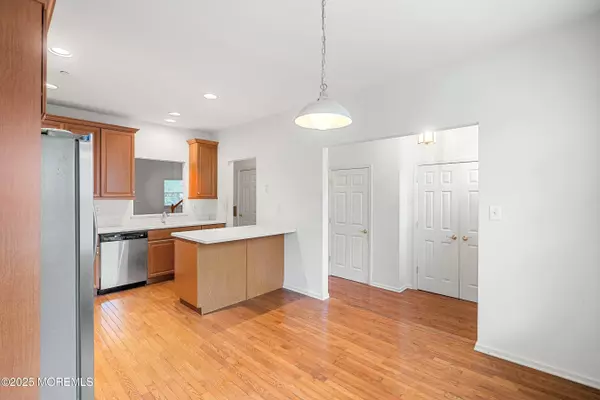 Aberdeen, NJ 07747,39 W Aspen Way