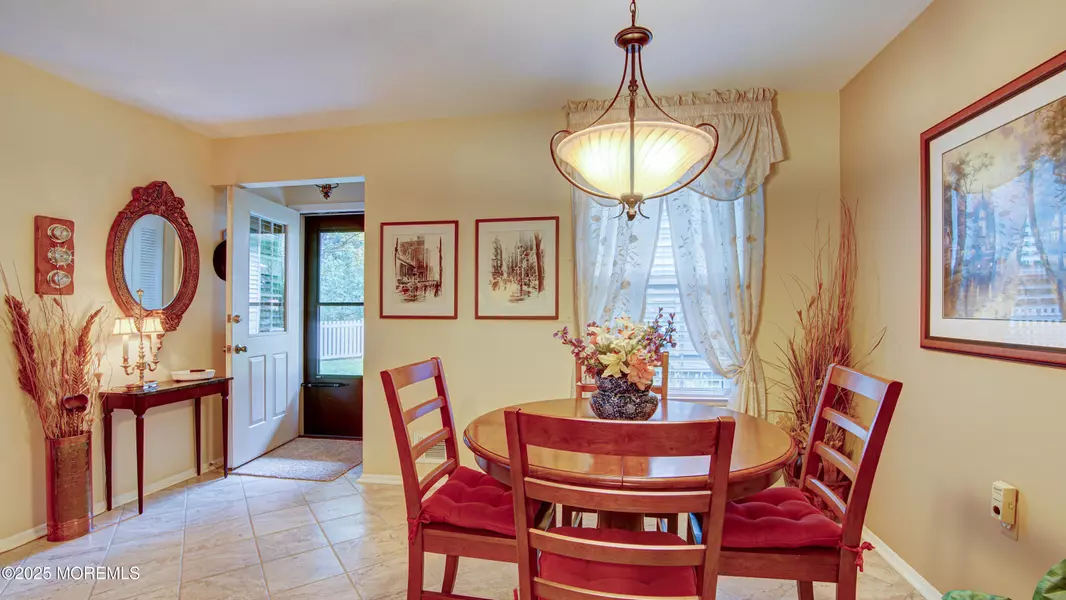 304 Larkspur Lane, Jackson, NJ 08527