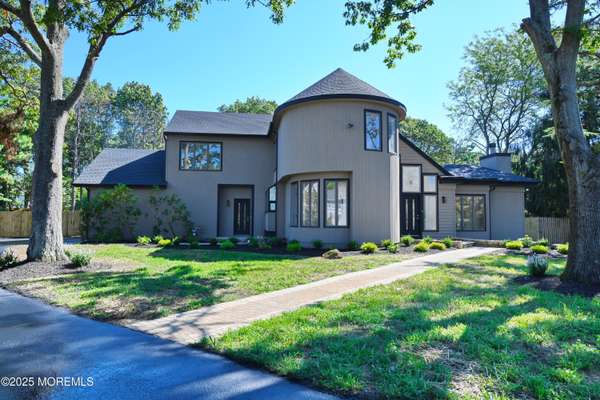 2100 Princeton Court, Allenwood, NJ 08720