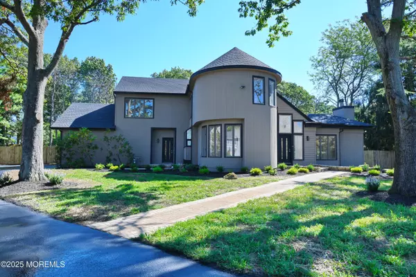 2100 Princeton Court, Allenwood, NJ 08720