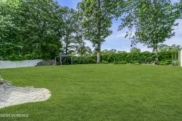 Howell, NJ 07731,67 Concord Circle