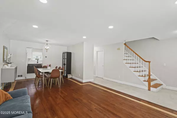 Lakewood, NJ 08701,431 Rose Court