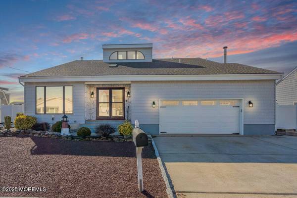 596 Baron Street, Toms River, NJ 08753