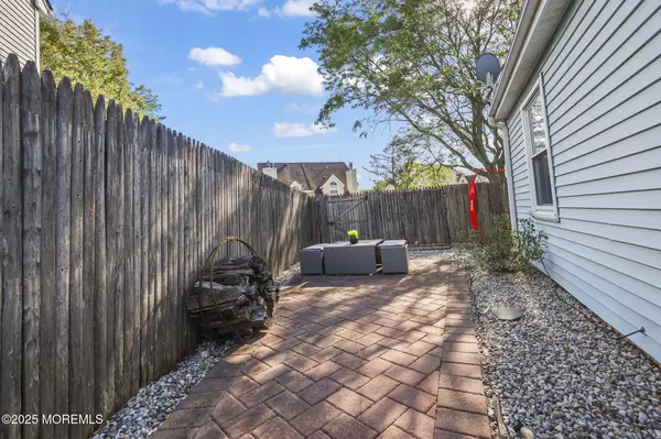 Freehold, NJ 07728,9 Irving Court
