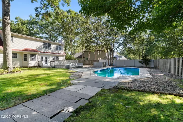 Lanoka Harbor, NJ 08734,706 Radcliffe Road