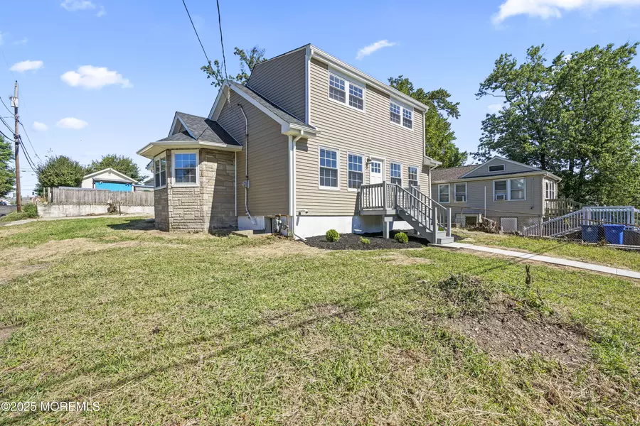 622 Forrest Avenue, Laurence Harbor, NJ 08879