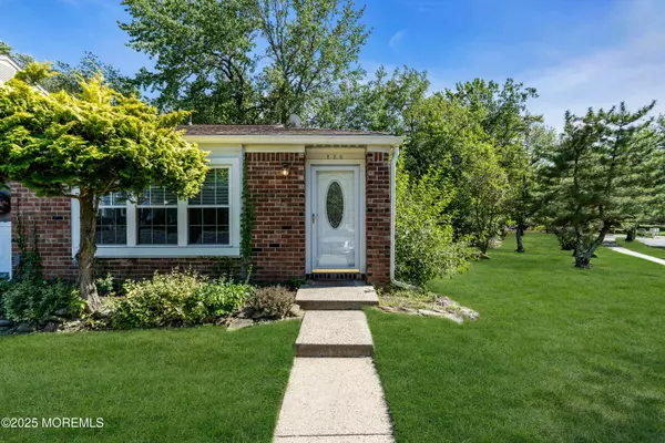 Old Bridge, NJ 08857,226 Chaucer Court