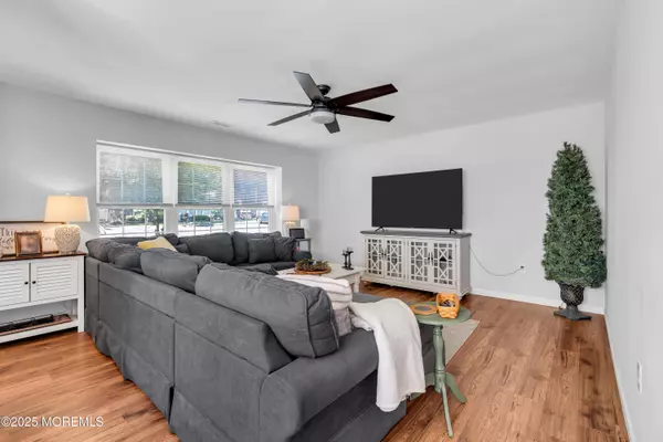 Old Bridge, NJ 08857,226 Chaucer Court