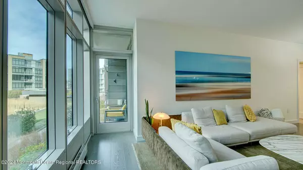 Long Branch, NJ 07740,15 Morris Avenue #307