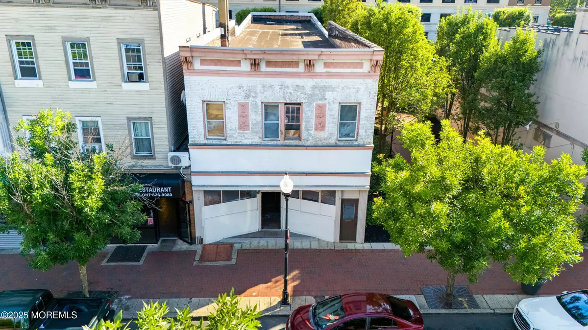 Perth Amboy, NJ 08862,81 Smith Street