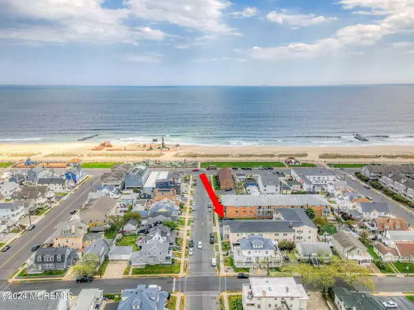 Bradley Beach, NJ 07720,109 Mccabe Avenue #309