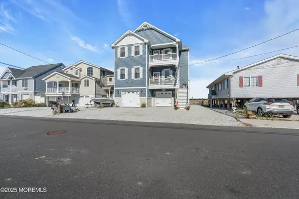 Tuckerton, NJ 08087,385 Kingfisher Road