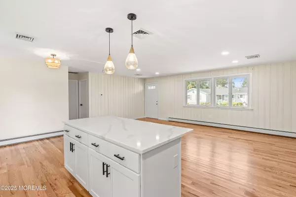 Ocean Gate, NJ 08740,20 E Longport Avenue