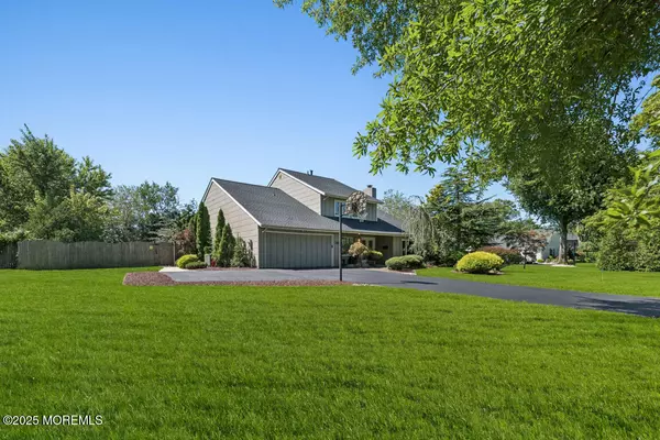 20 Tilton Drive, Freehold, NJ 07728