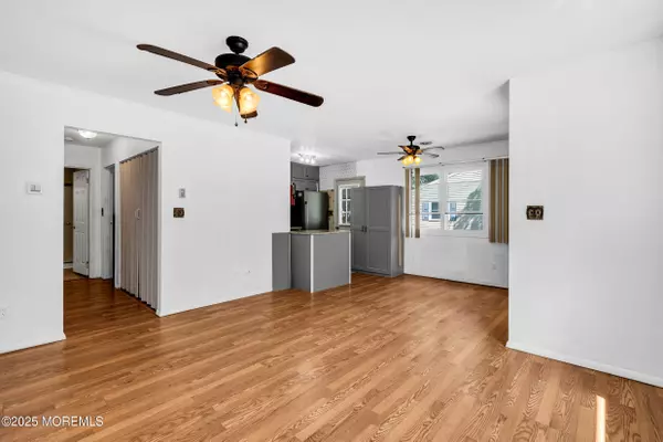 Whiting, NJ 08759,36 Arizonia Avenue