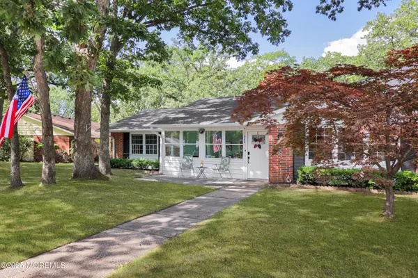 Lakewood, NJ 08701,198 Buckingham Drive
