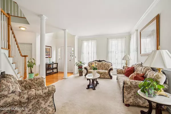 Monroe, NJ 08831,2 Golfview Court