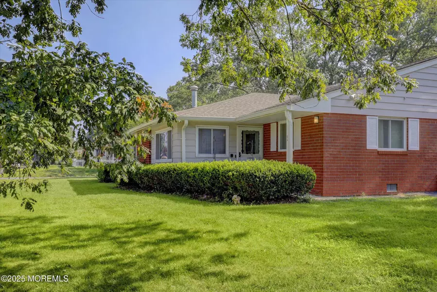 6 Dove Street, Manchester, NJ 08759