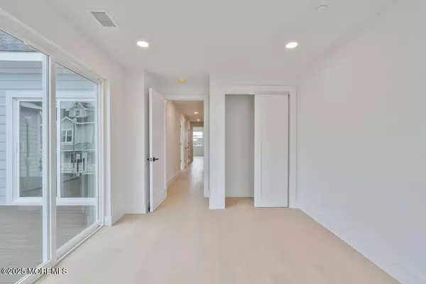 Avon-by-the-sea, NJ 07717,1 Railroad Avenue #C1